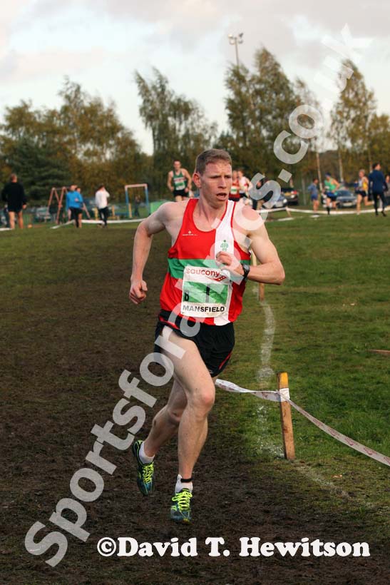 Andy Vernon (Aldershot Franham and District) leads on the 2nd leg of the senior mens National Cross Country Relays, Berry Hill Park, Mansfield. Photo: David T. Hewitson/Sports for All Pics